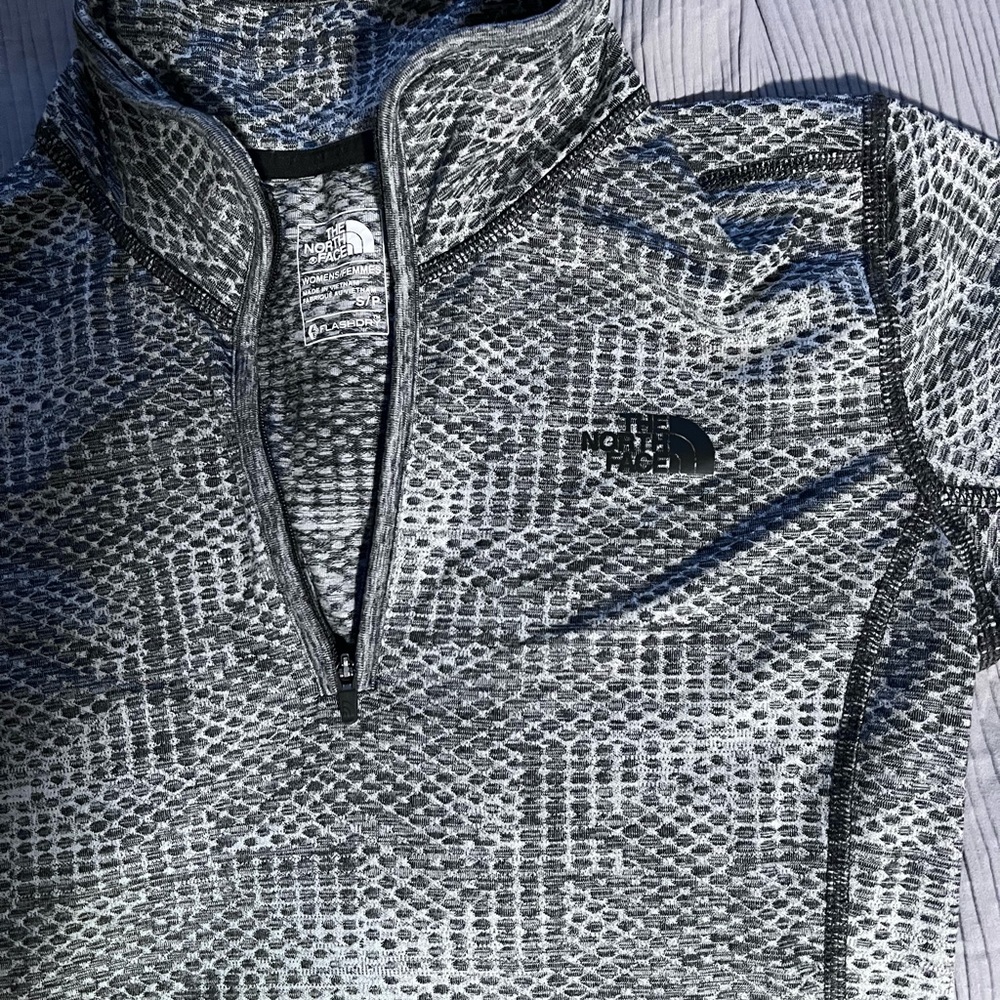 The North Face Shirt - Picture 2 of 3